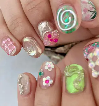 ネイル MiNnie amiのネイルデザイン