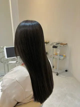 ミディアム Watai 山下直哉のヘアスタイル