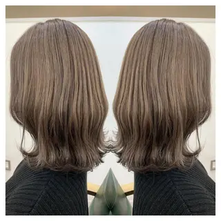 ミディアム カラー 村山 茉衣のヘアスタイル