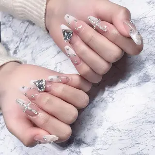 ネイル Queens 榊 まおのネイルデザイン