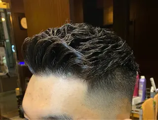 ミディアム 北川 竜也のヘアスタイル
