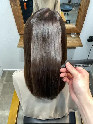 セミロング レディースカット 川添佑斗のヘアスタイル