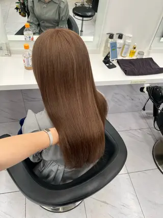 セミロング 寒色＆ブリーチ特化 寒色MiOのヘアスタイル