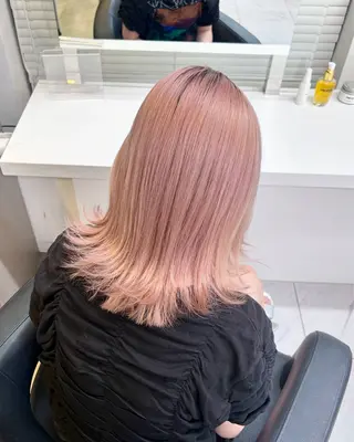 カラー 透明感ベージュ🤎 ナチュラルレイヤーのヘアスタイル