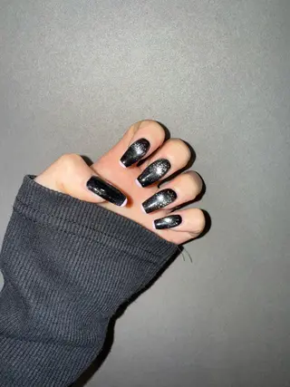 ネイル 𝘮𝘰𝘰𝘪. 𝘙𝘪𝘴𝘢𓋜のネイルデザイン
