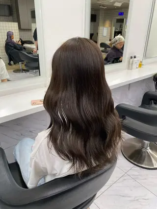 セミロング カラー ヘアアレンジ TRU Shino🦋のマツエク・マツパデザイン