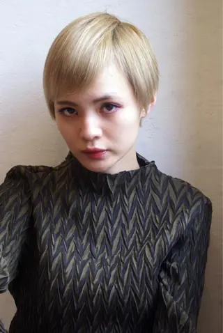 ショート カラー みうら ミウラのヘアスタイル