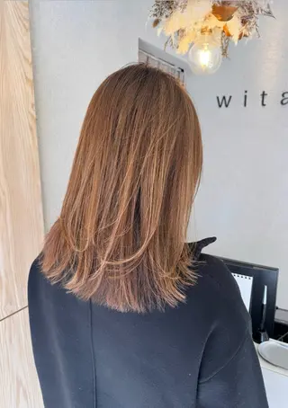 ミディアム カラー 蟹江 聡太✨レイヤーカットのヘアスタイル