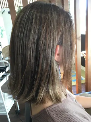 ミディアム カラー 三浦 健太郎のヘアスタイル