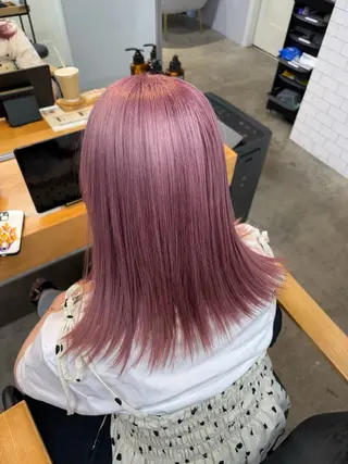 セミロング カラー ROCCO east MIYOのヘアスタイル