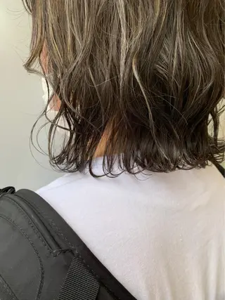 ショート カラー 齋藤 みさきのヘアスタイル