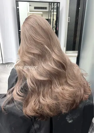 ロング カラー シールエクステ特化 ハイトーン、NANAのヘアスタイル