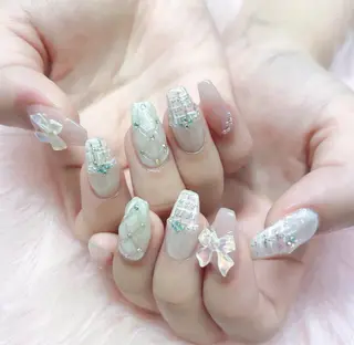 ネイル MoonNail ユリ🌸のネイルデザイン