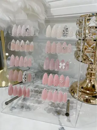 ネイル THE CONRAT sakiのネイルデザイン