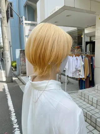 ショート カラー Flamme Annaのヘアスタイル