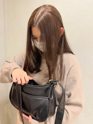 カラー UNBIRTHDAY Erenaのヘアスタイル