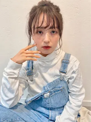 ミディアム カラー ヘアアレンジ satsuki 暖色・ブラウンカラーのヘアスタイル