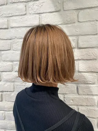 ショート カラー ヘアアレンジ ベージュカラー🧸 伊藤なつみのヘアスタイル