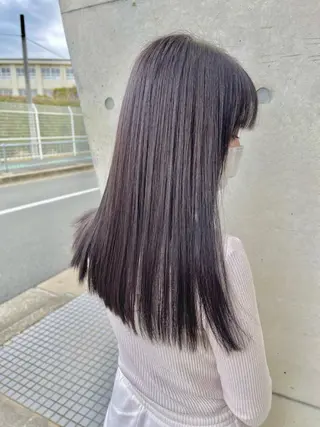 セミロング カラー ♦️髪質改善縮毛矯正 美髪💍谷口克也♦️のヘアスタイル