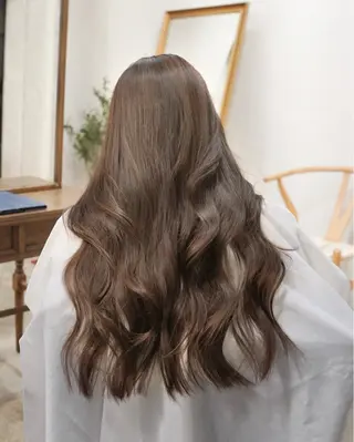 ロング カラー 透けヘア/艶ベージュ ヘアセット/nagiのヘアスタイル