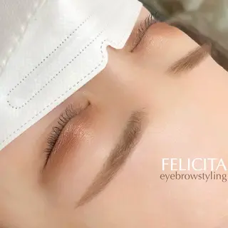 アイブロウ 大浦 有紀子の眉毛・アイブロウイメージ