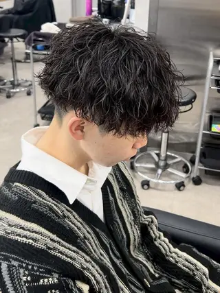 メンズ *メンズ専門アカデミ ー🔥BLUCK🏁のヘアスタイル
