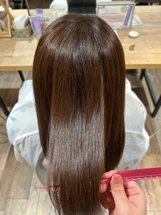 ミディアム e.m. マヒロのヘアスタイル