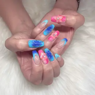 ネイル R nailのネイルデザイン