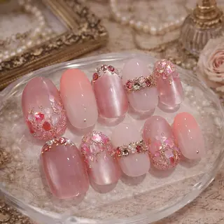 ネイル Roger 舞のネイルデザイン