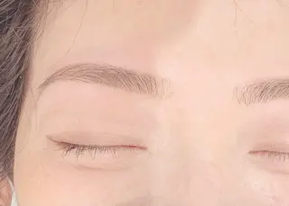 アイブロウ 🌈emma桃山台 秋山🌈のマツエク・マツパデザイン