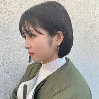 ショート カラー iLi 《イリ》のヘアスタイル