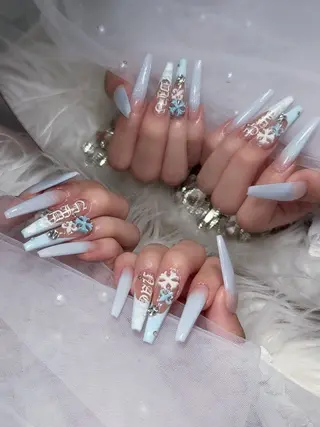 ネイル momo .のネイルデザイン