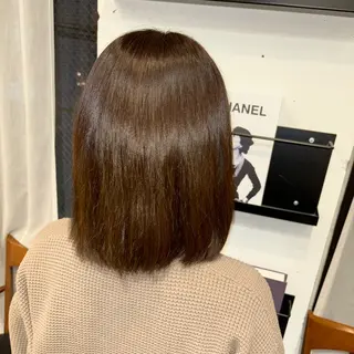 カラー 新原 陽那のヘアスタイル
