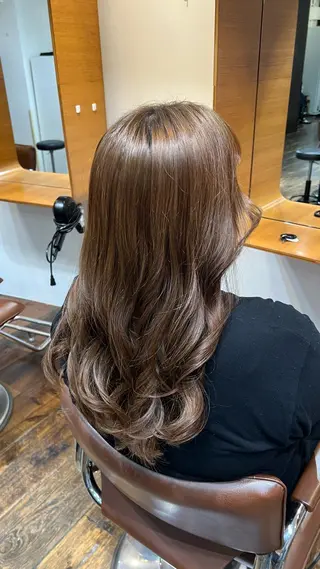 ロング 縮毛矯正 / Hikaruのヘアスタイル