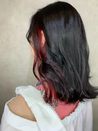 ミディアム カラー swan ユイカのヘアスタイル
