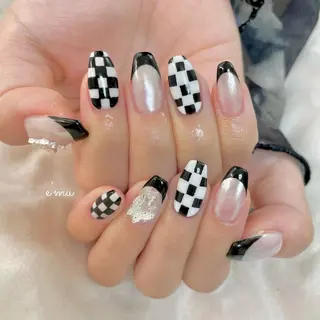 ネイル nail salon e'mu💐のネイルデザイン