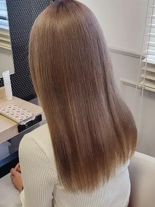 ロング ベージュ＊Spica 【ミルクティー】のヘアスタイル