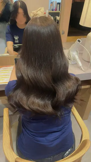 カラー merc.🐑🤍 山口夏希のヘアスタイル