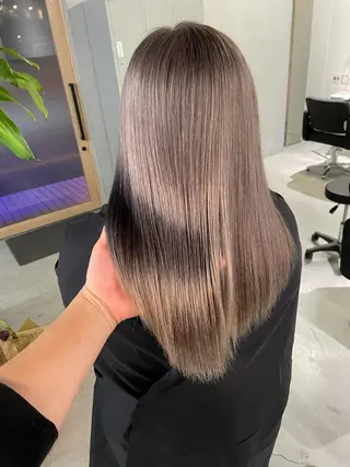 ミディアム レイヤーカット/ 髪質改善/ハイライトのヘアスタイル