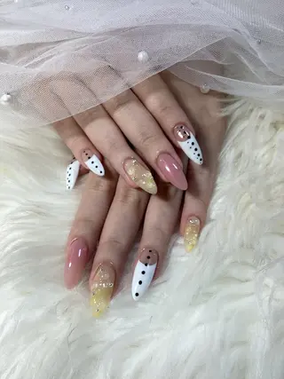 ネイル Hanaai Salonスニタのネイルデザイン