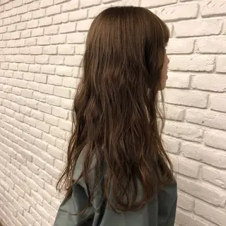 ロング カラー 濱地 美乃理のヘアスタイル