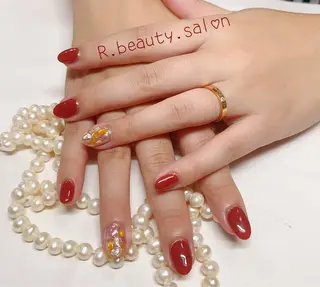 ネイル R.beauty サロンのネイルデザイン