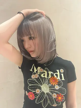 ミディアム レイヤー似合わせ 透明感カラーりきやのヘアスタイル