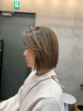 ショート カラー SALTWATER AYARIのヘアスタイル