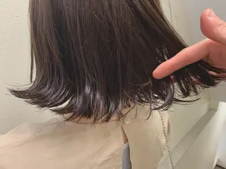 ショート カラー パーマ ヘアアレンジ メンズ キッズ ネイル マツエク・マツパ 切りっぱなしヘアボブ ミディアムヘアRYOのヘアスタイル