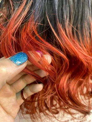 ロング カラー デザインカラー✨新倉 佑奈のヘアスタイル