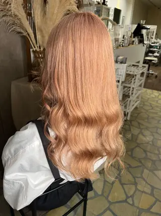セミロング エクステ・髪質改善・ ブリーチ・吉田大介のヘアスタイル
