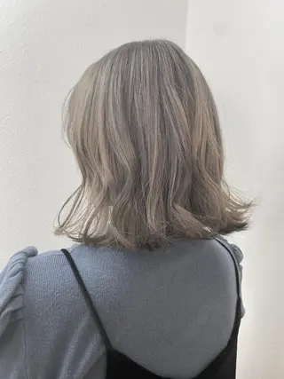 カラー 中村 彩夏のヘアスタイル