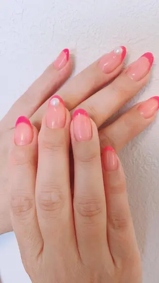ネイル R ...Rの眉毛・アイブロウイメージ