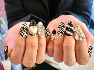 ネイル ♡ビジュール♡ NAIL &まつ毛のマツエク・マツパデザイン
